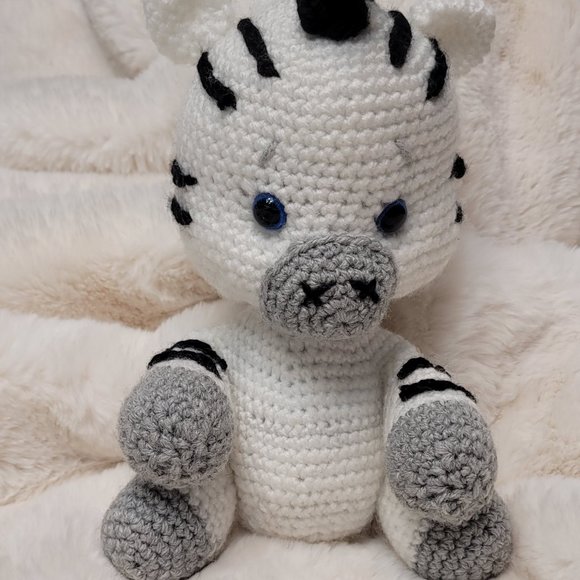 Crochet Keepsake Zebra - Picture 1 of 3